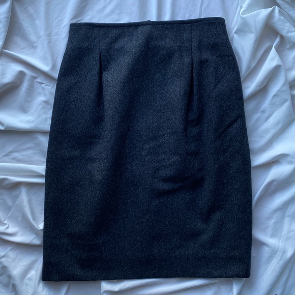 FERRAGAMO WOOL PENCIL SKIRT - Picture 3 of 4